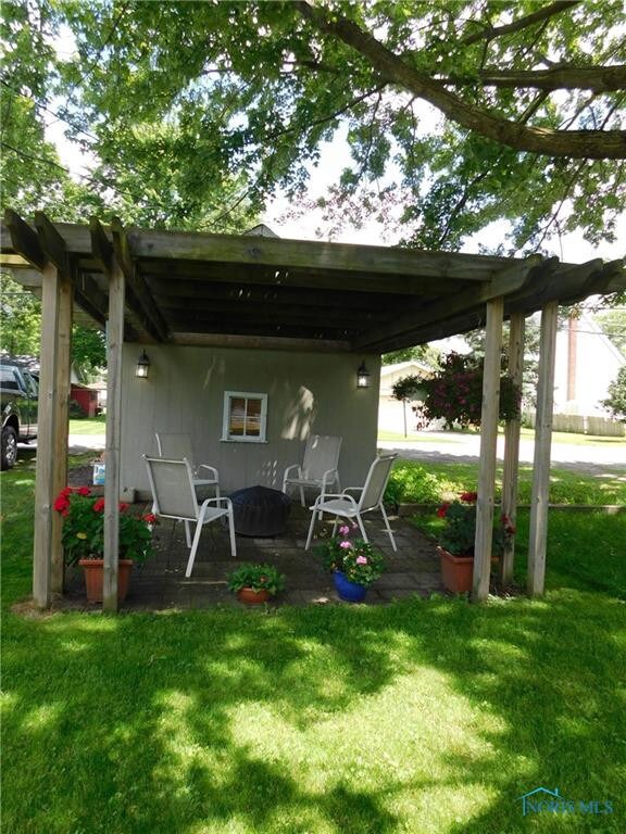 202 S Defiance St, Archbold, OH 43502 - photo 5