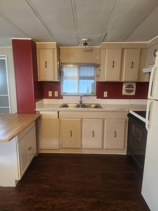 1511 Spruce Dr unit 286, Lakeland, FL 33815 - photo 4