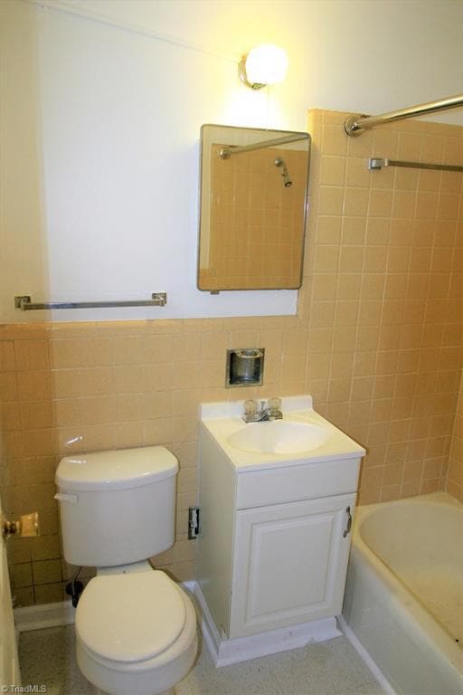 1641 W Northwest Blvd unit F, Winston Salem, NC 27104 - photo 6