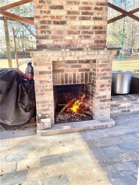 nothing like a cozy, memorizing, relaxing fire