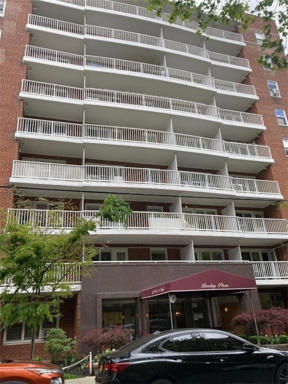 The Barclay Plaza unit 219, Forest Hills, NY 11375 - photo 2