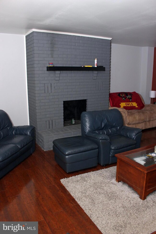 354 S Linden St, Boyertown, PA 19512 - photo 4