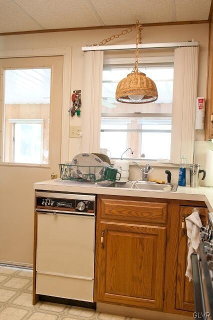 1030 N 26th St, Allentown, PA 18104 - photo 5