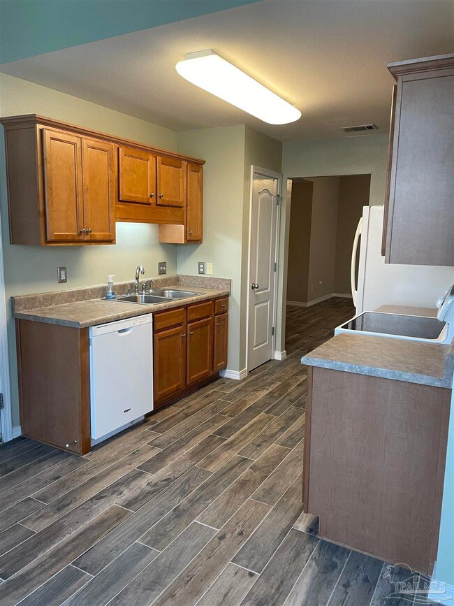 1269 Wetherby Rd, Pensacola, FL 32534 - photo 5