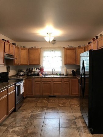 563 Woodman St, Fall River, MA 02724 - photo 3