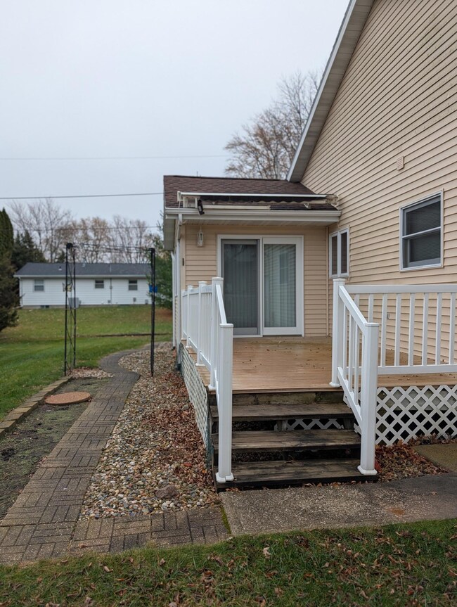 1626 Keystone Dr, Albert Lea, MN 56007 - photo 6