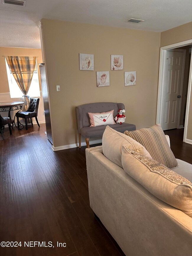 5061 Chadroe Rd, Jacksonville, FL 32210 - photo 3