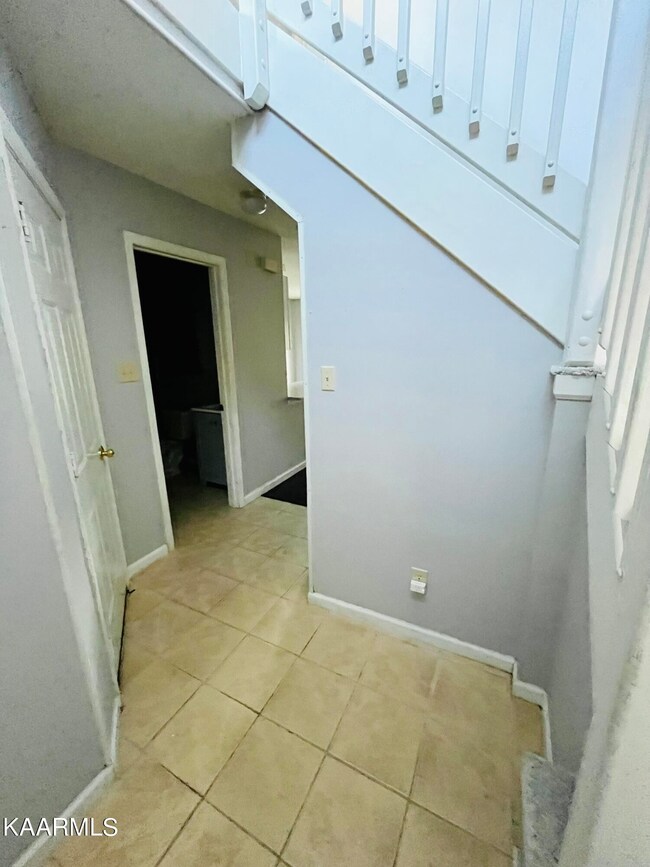 1305 Mountain Meadows Way unit 3, Sevierville, TN 37862 - photo 2