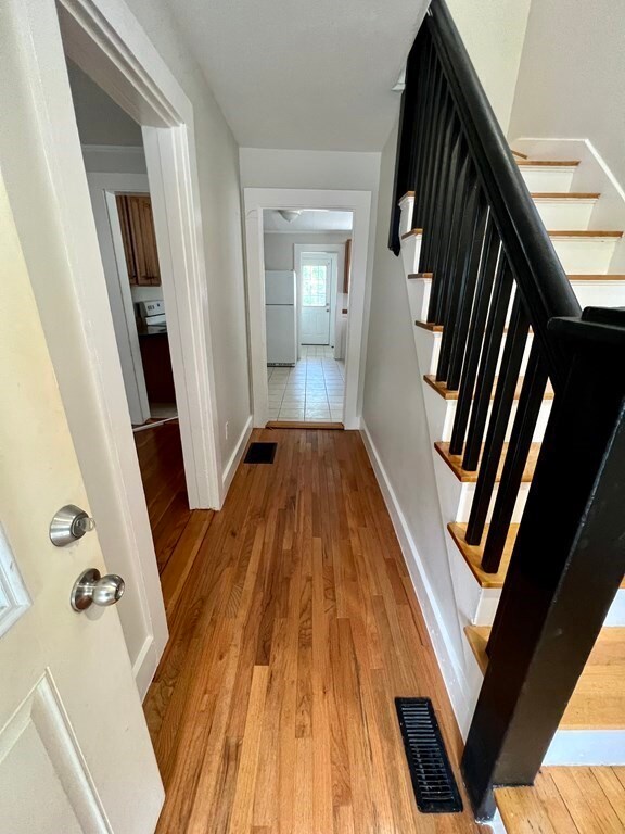 90 Water St unit 90, Milford, MA 01757 - photo 3