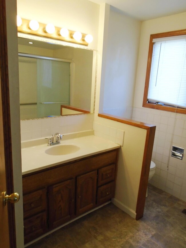 3/4 Bathroom