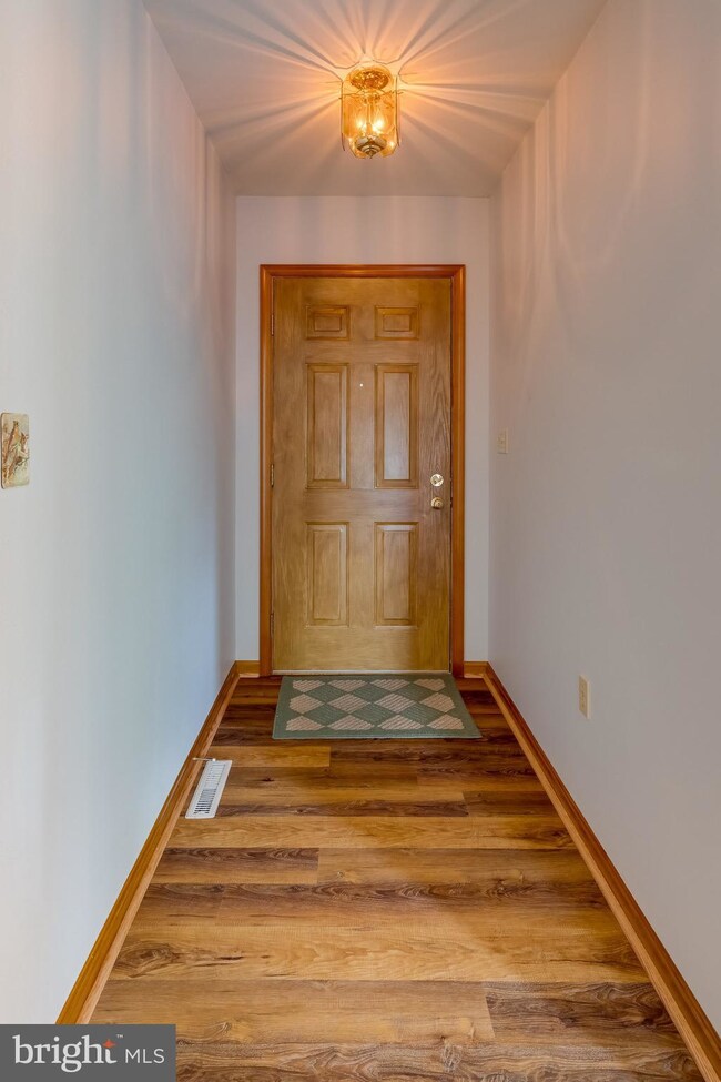 28 Graybill Rd, Leola, PA 17540 - photo 5