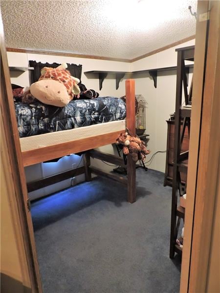 2nd bedroom, 12x11, wall to wall carpet.