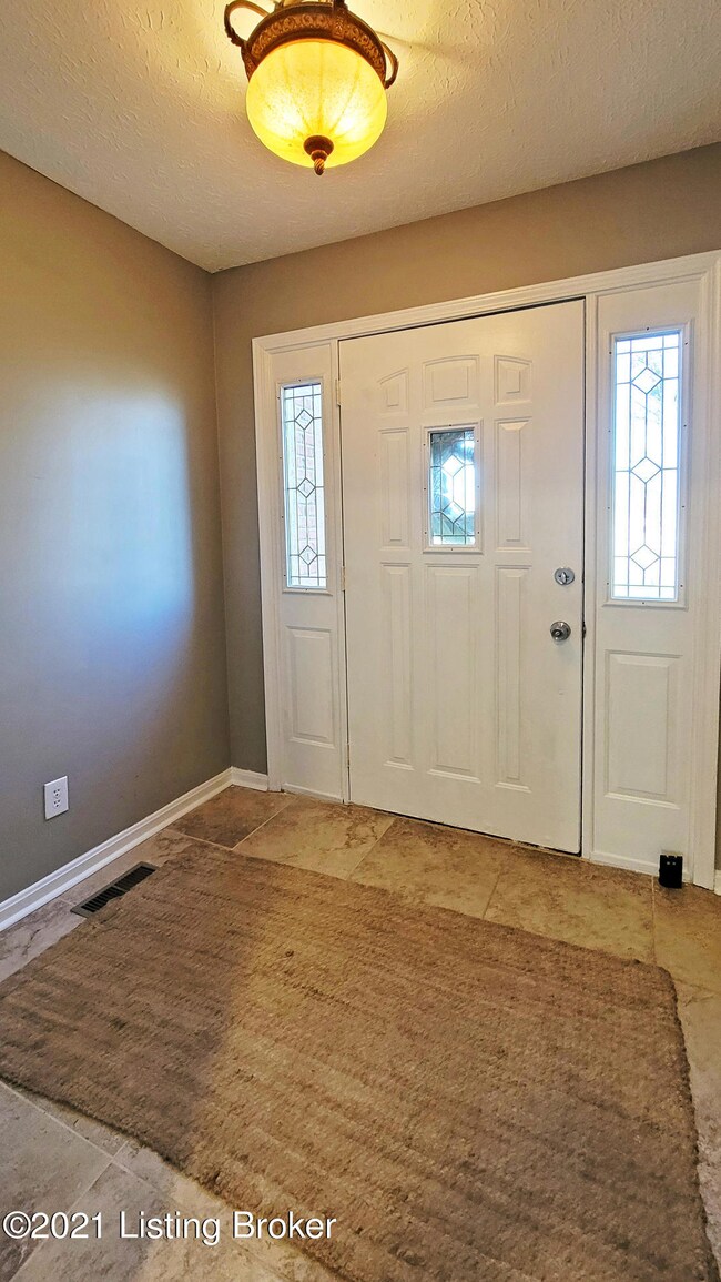 357 Newman Way, Mount Washington, KY 40047 - photo 5