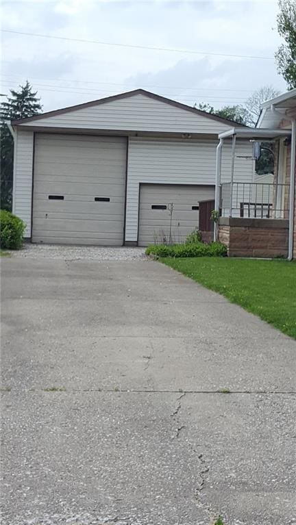 152 S 10th Ave, Beech Grove, IN 46107 - photo 7