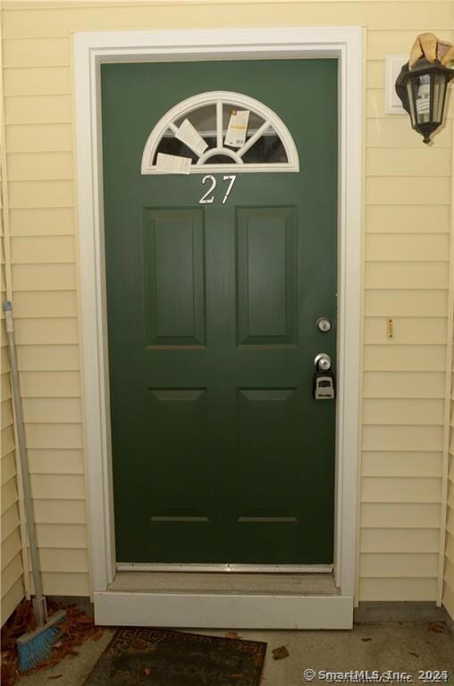 Uncas Condominiums unit 27, Norwich, CT 06360 - photo 2