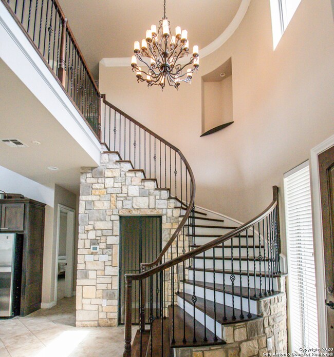 11012 Mountain Climb, Helotes, TX 78023 - photo 3