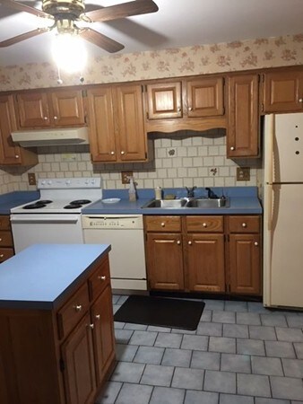 473 Bay St unit Taunton, Taunton, MA 02780 - photo 3