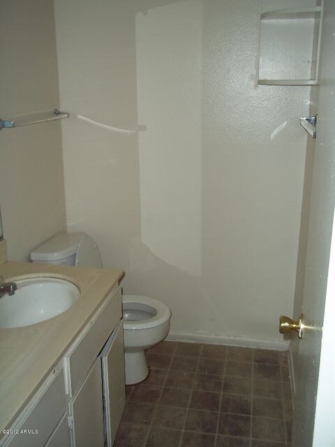 4417 N 53rd Ln unit 3, Phoenix, AZ 85031 - photo 3