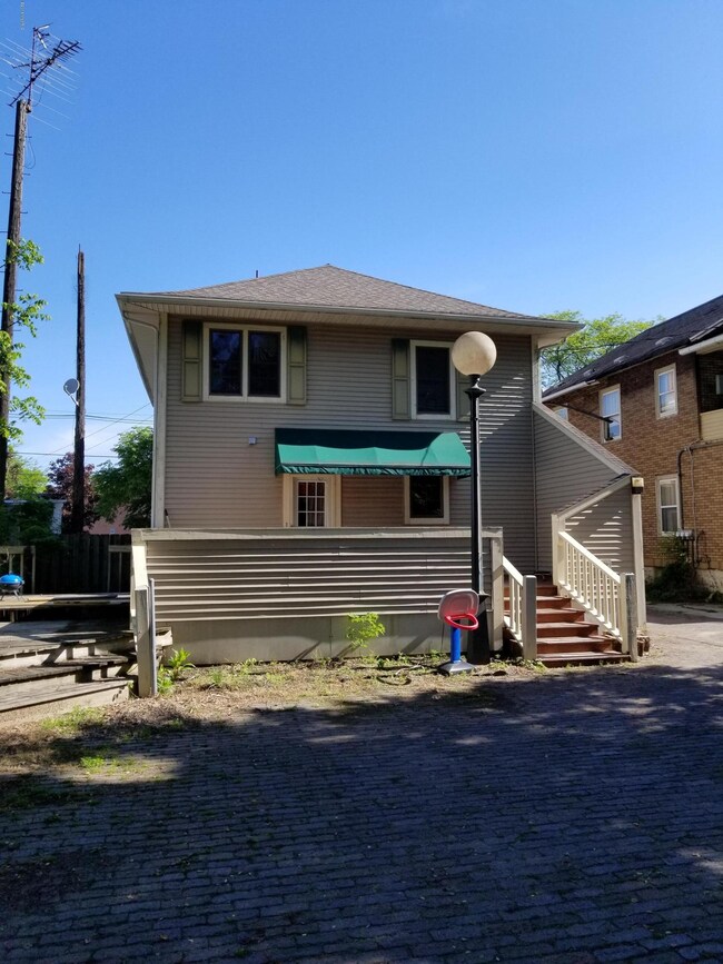 536 Cedar St, Niles, MI 49120 - photo 5