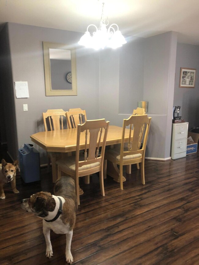 2260 28th dining room