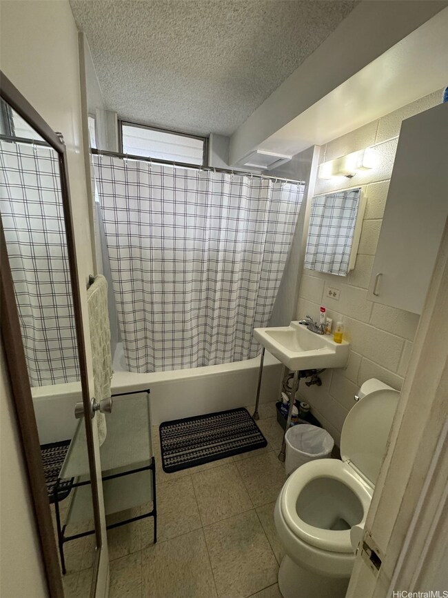 932 Kinau St unit 303, Honolulu, HI 96814 - photo 2