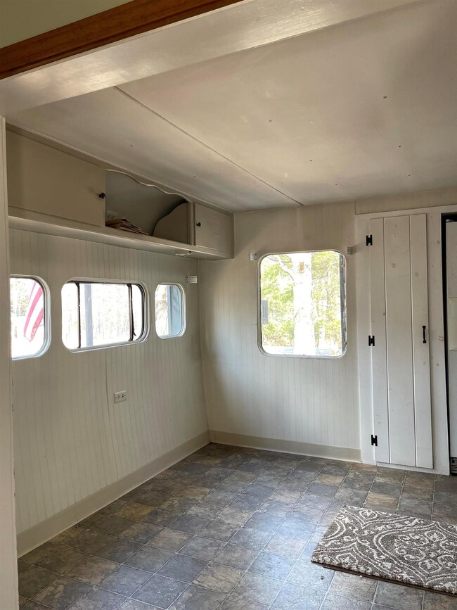 373 N Wilmot Rd, Wilmot, NH 03287 - photo 5