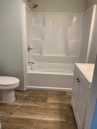 58 Day St unit 3, West Springfield, MA 01089 - photo 4