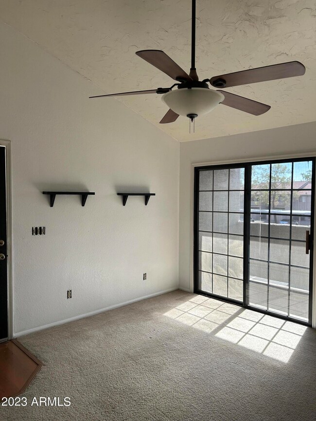 533 W Guadalupe Rd unit 2132, Mesa, AZ 85210 - photo 2