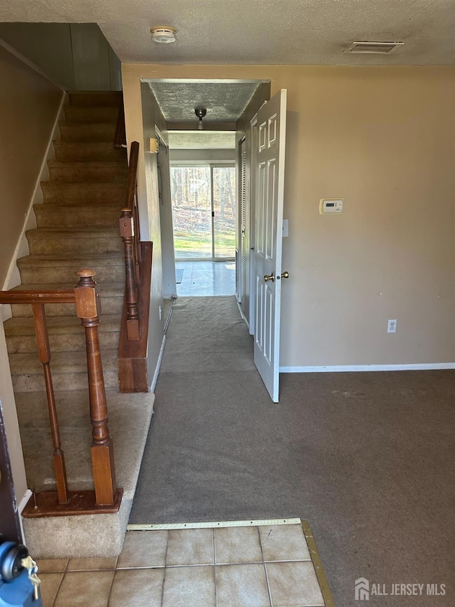 16 Aspen Ct, Monmouth Junction, NJ 08852 - photo 4