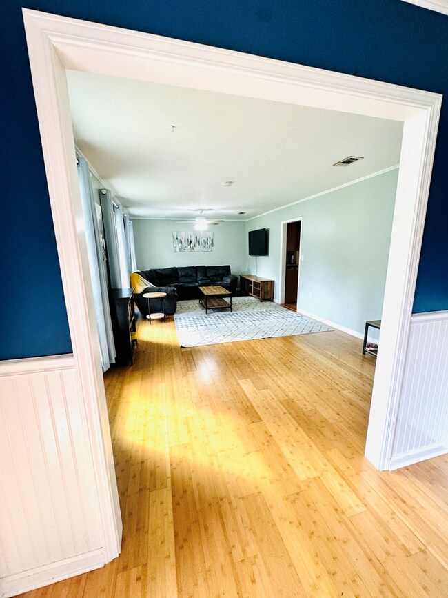 180 Browning Cir, Picayune, MS 39466 - photo 7