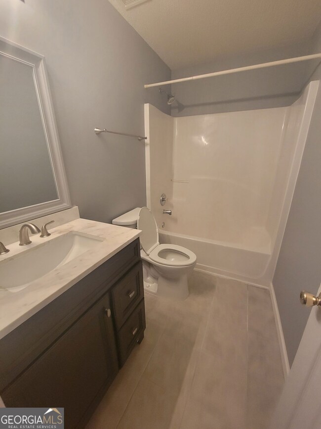 2nd Bathroom