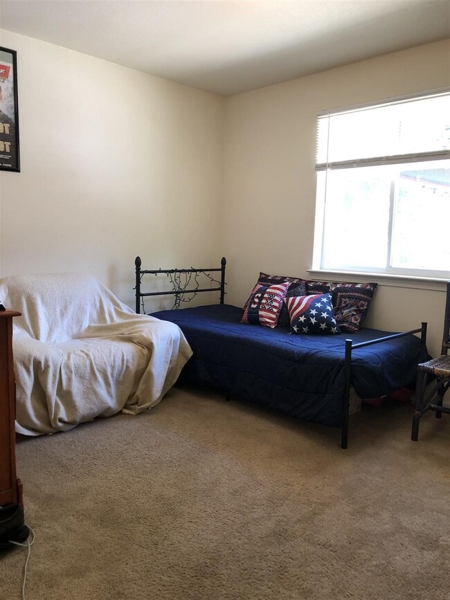 6909 Dunsmuir Ave, Dunsmuir, CA 96025 - photo 7