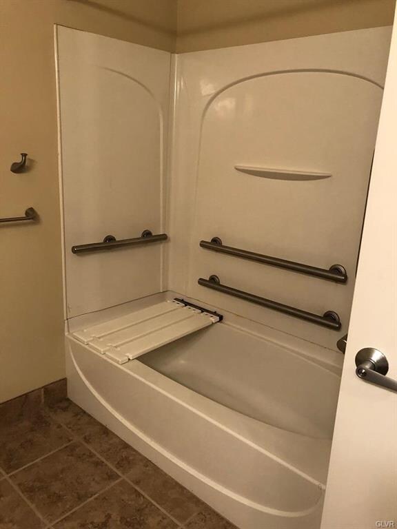 2 W Broad St unit 8, Bethlehem, PA 18018 - photo 5