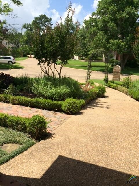 736 Fairmont Dr, Tyler, TX 75701 - photo 3