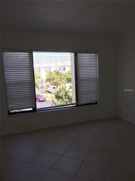 9240 Midnight Pass Rd unit C, Sarasota, FL 34242 - photo 4