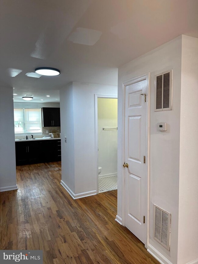 1258 S Merrimac Rd, Camden, NJ 08104 - photo 4