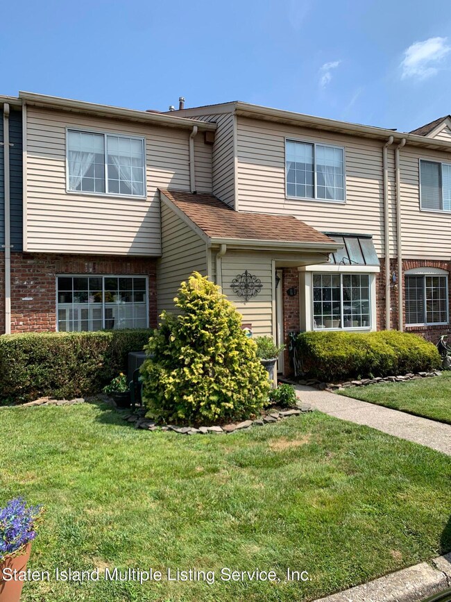 11 D Revere Ln, Staten Island, NY 10306 - photo 2