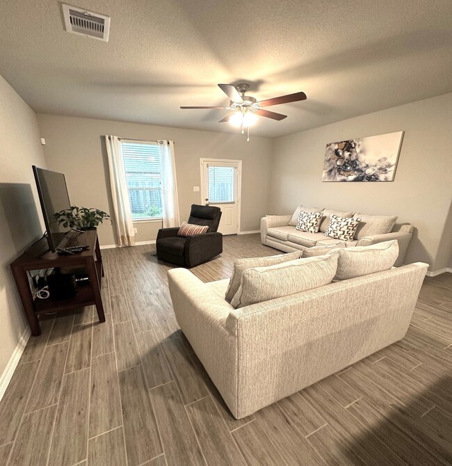 25719 Boxwood Hedge Ln, Tomball, TX 77375 - photo 3