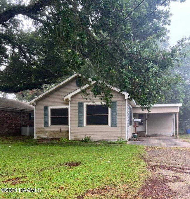 109 Desire St, New Iberia, LA 70560 - photo 2