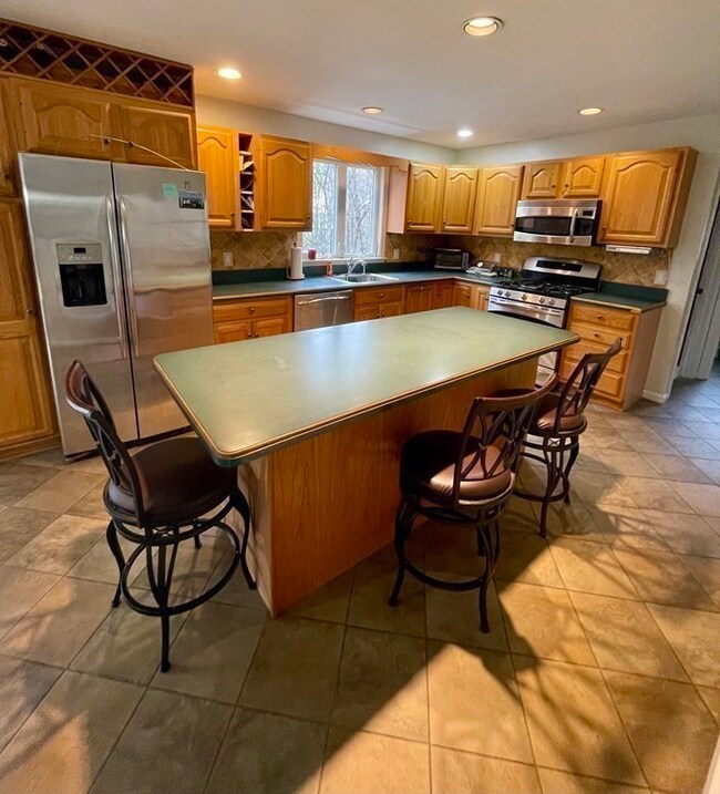 2 Tucker Ln, Foxboro, MA 02035 - photo 5