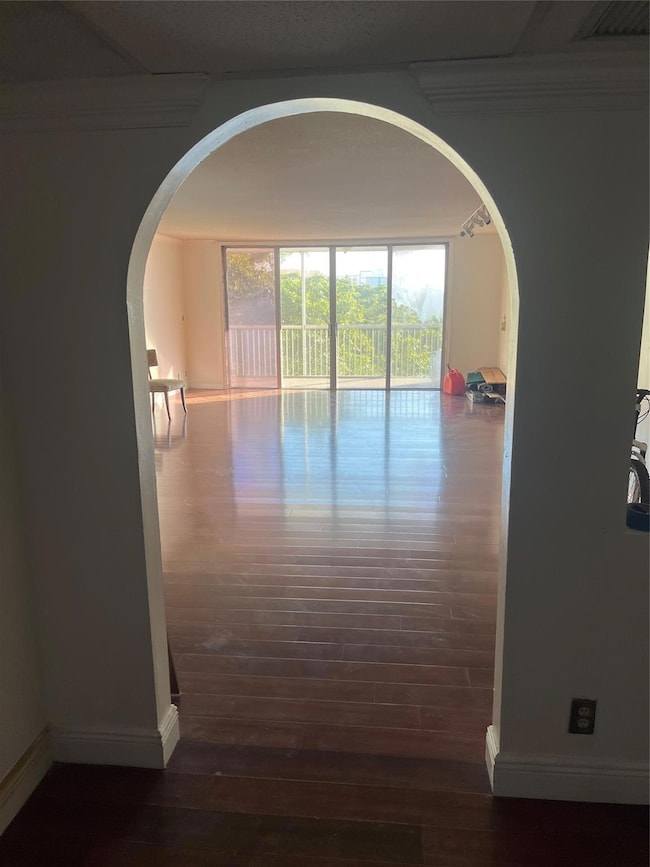 Palm-Aire unit 507, Pompano Beach, FL 33069 - photo 4