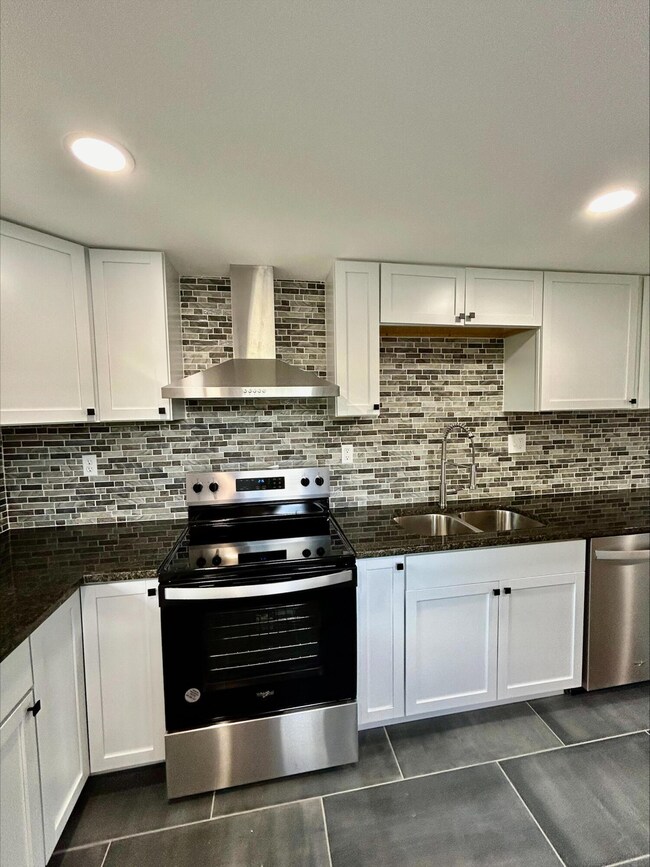 3901 Briggs Rd, Columbus, OH 43228 - photo 5