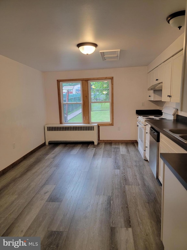 128 W Main St, New Bloomfield, PA 17068 - photo 3