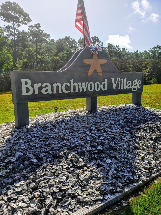 Branchwood Village Entrance
