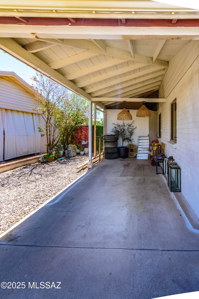 4702 E 9th St, Tucson, AZ 85711 - photo 5