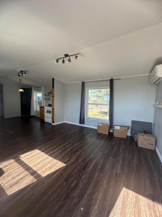 346 SW Dover Ln unit 1, Metolius, OR 97741 - photo 3