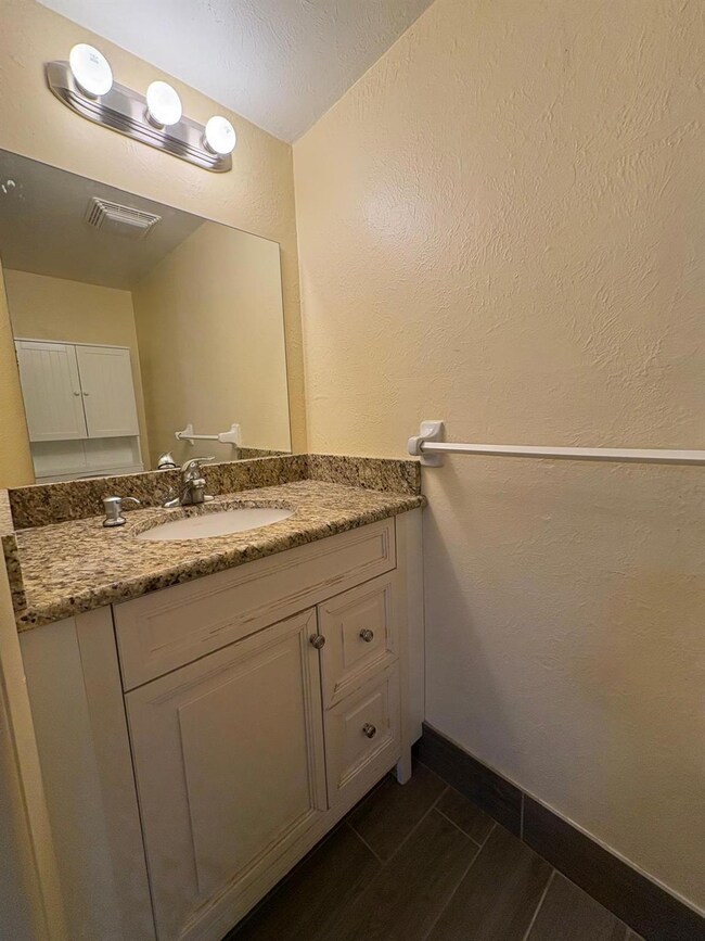 802 Shorewinds Dr unit A, Fort Pierce, FL 34949 - photo 5