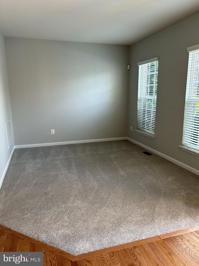 12540 Rickwood Ct, Bristow, VA 20136 - photo 5