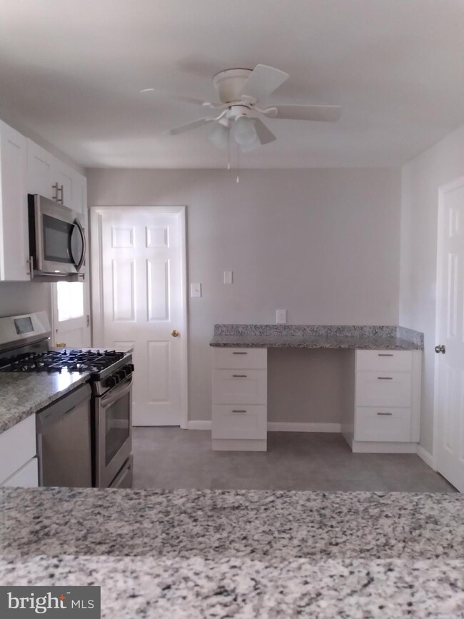 31 Bradbury Rd, Owings Mills, MD 21117 - photo 4