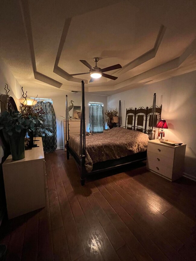 Master Bedroom- Silver Fox